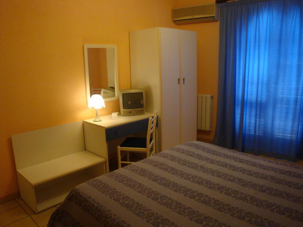 Hotel Nike Giardini Naxos Eksteriør billede