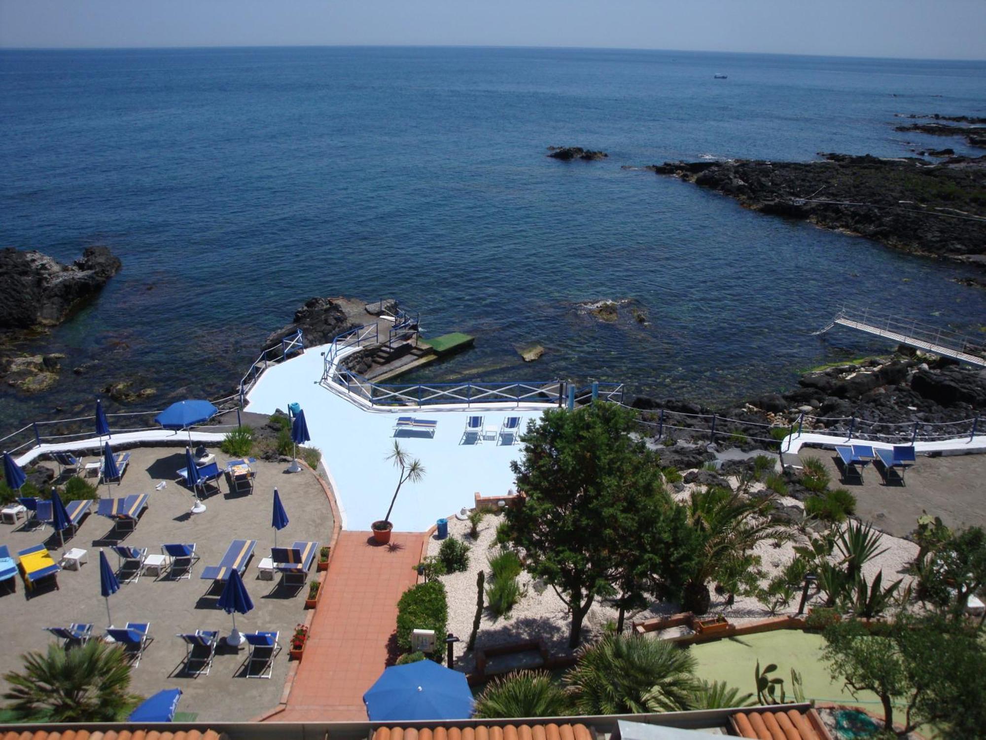 Hotel Nike Giardini Naxos Eksteriør billede
