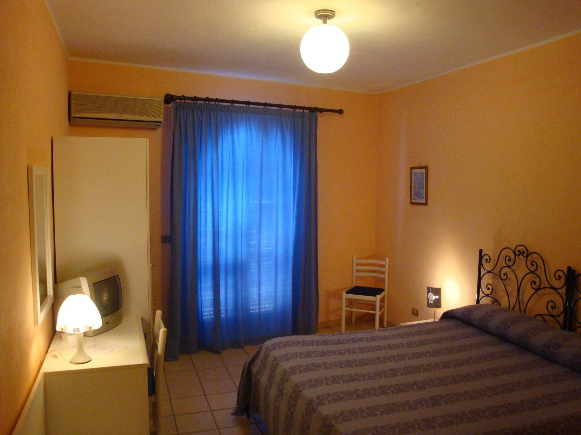 Hotel Nike Giardini Naxos Eksteriør billede
