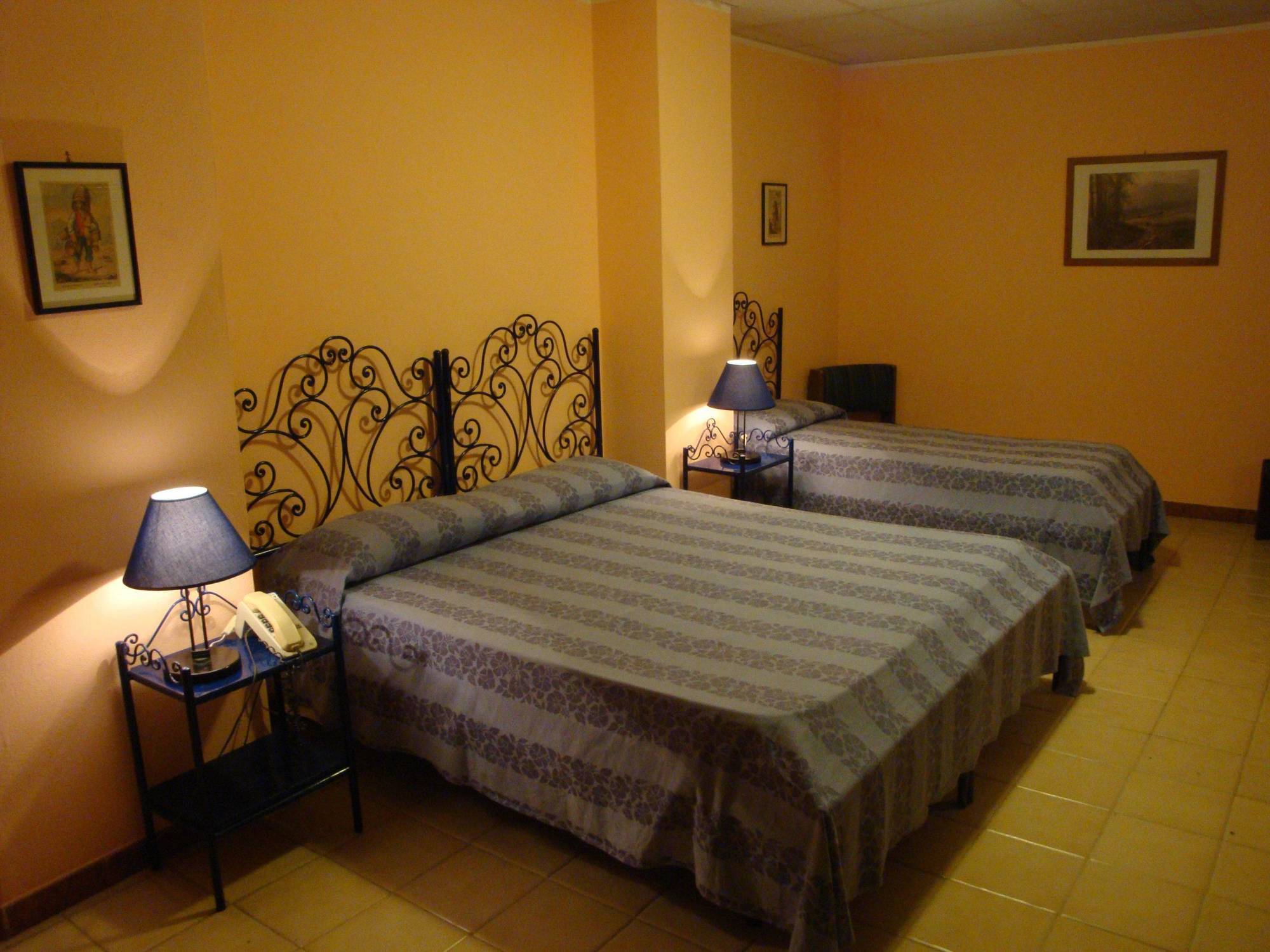 Hotel Nike Giardini Naxos Eksteriør billede