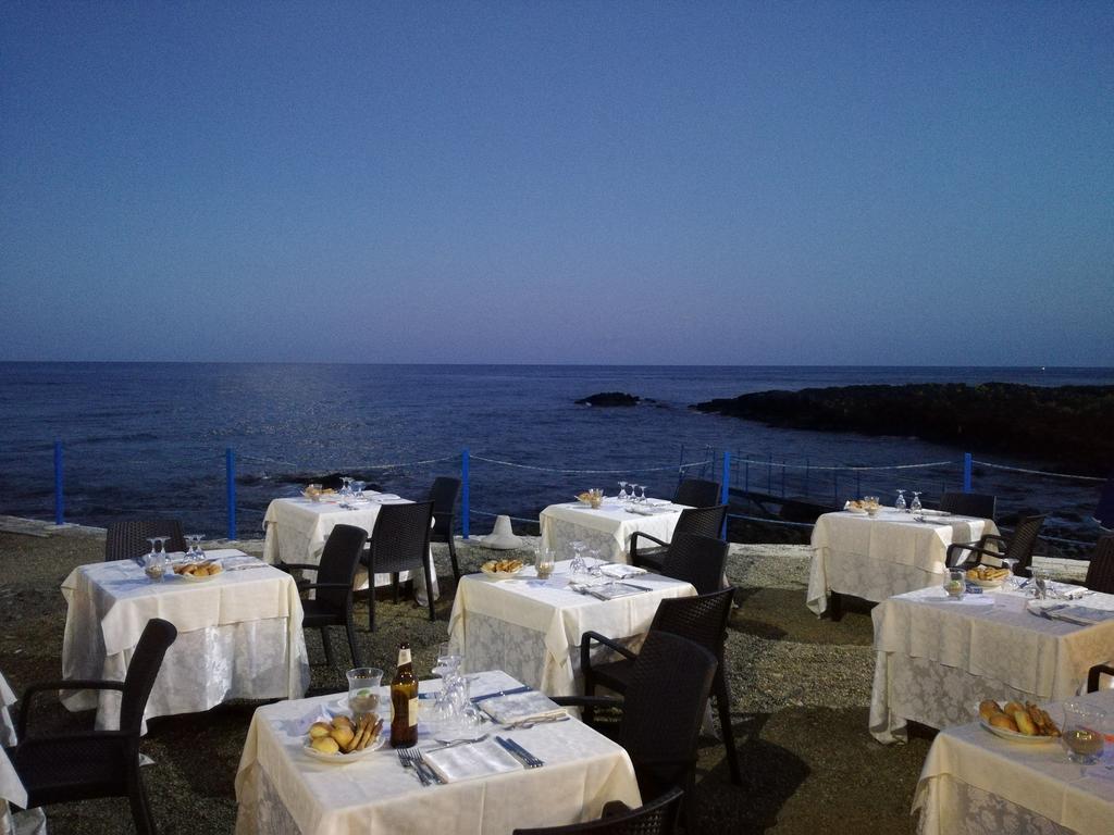 Hotel Nike Giardini Naxos Eksteriør billede