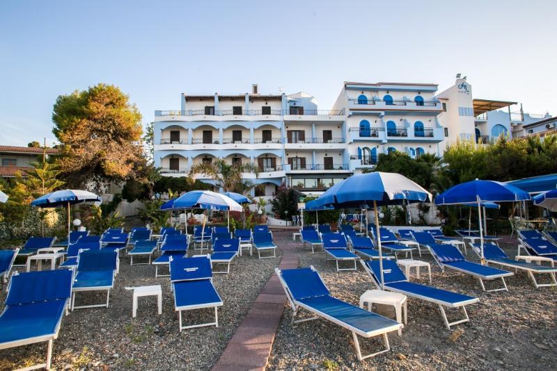 Hotel Nike Giardini Naxos Eksteriør billede